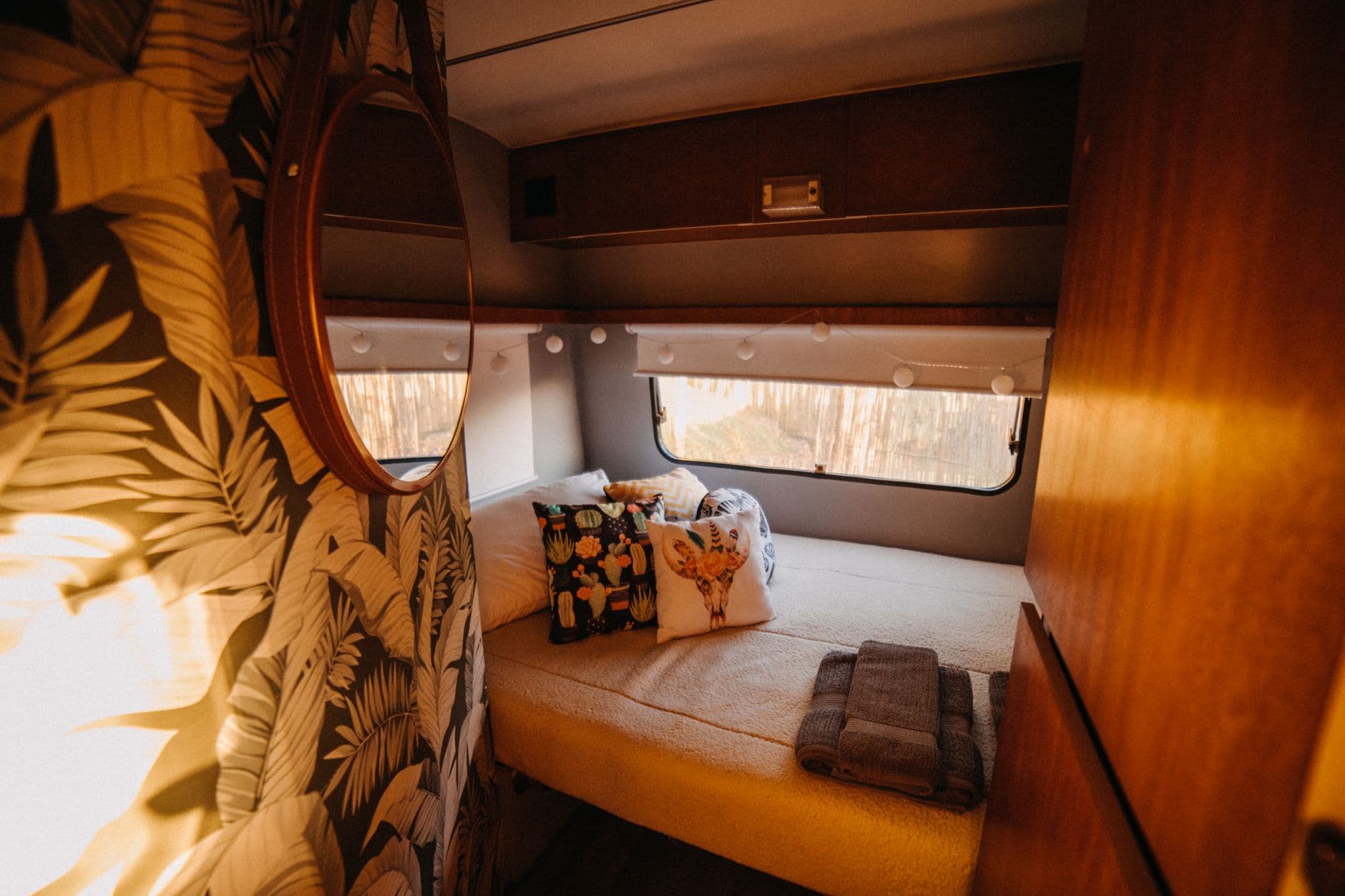 Technicus controleert de verwarming van een Hymer camper